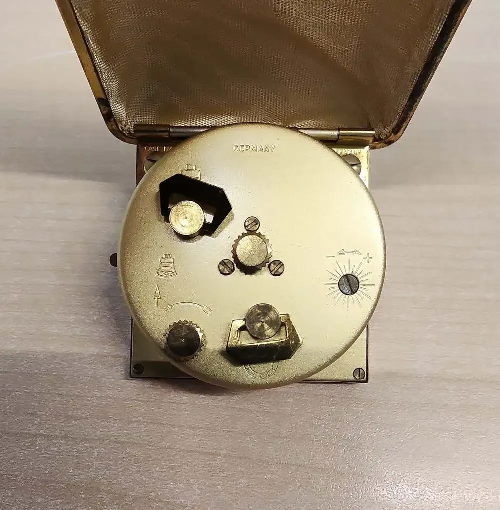 Vintage Seth Thomas Travel Alarm Clock in Leather Case Works!